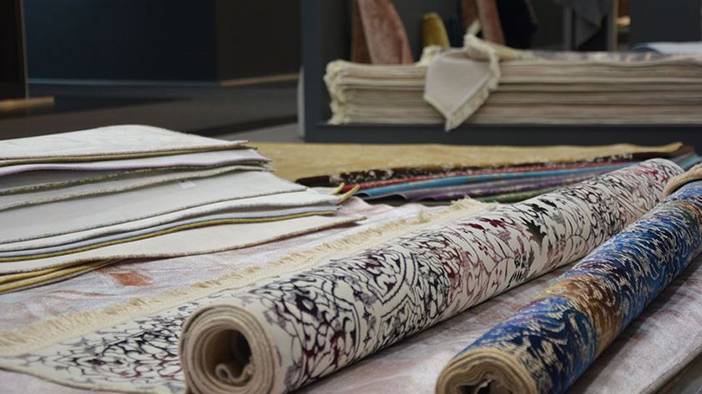 Halıdaki lekelerden eser kalmayacak! Saniyeler içinde yok ediyor 11